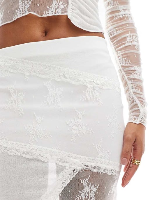 ASOS DESIGN koord spets- och meshblandning midi kjol i vitt - Image 4