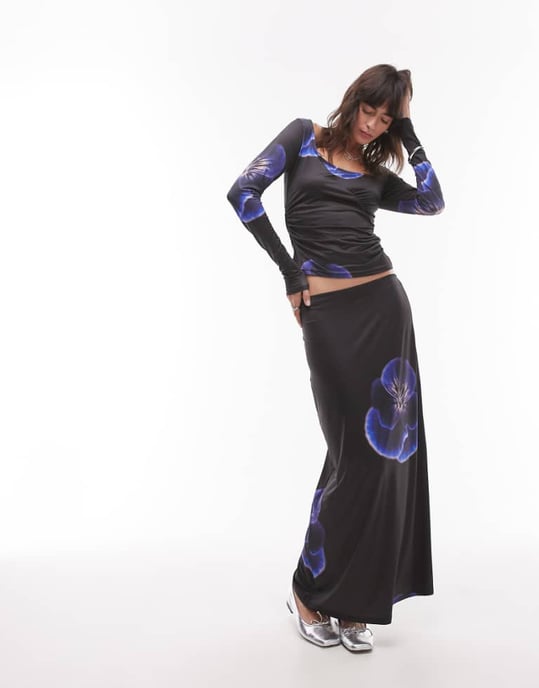 Resume low rise maxi skirt in blurred lilac floral co-ord - Image 1