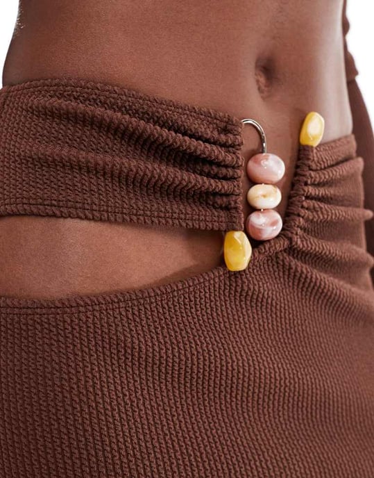 ASOS DESIGN co-ord maxijurk med trimdetaljer i choklad - Image 4