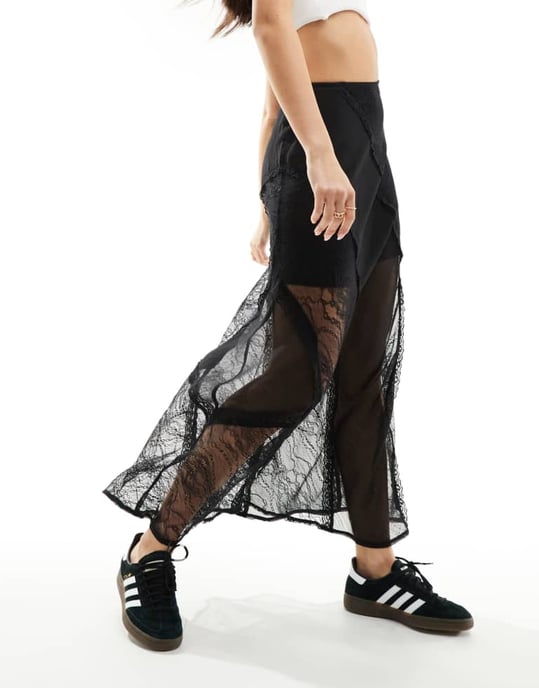 Miss Selfridge chiffonspetsinsats maxi kjol i svart - Image 2