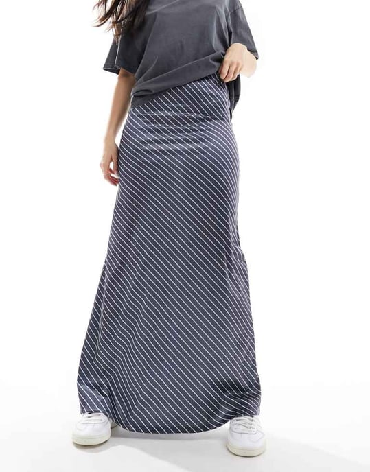 ASOS DESIGN satin twill maxikjol i randig mönster - Image 3