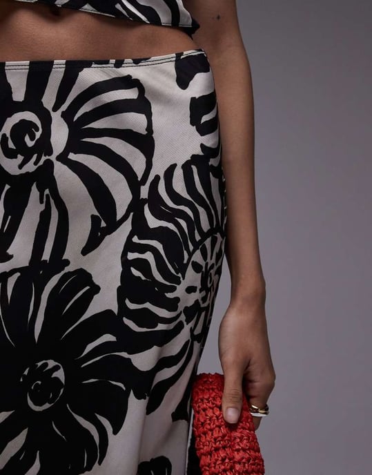 Topshop koord satin twill bias maxi kjol i mono fern smudge-print - Image 4