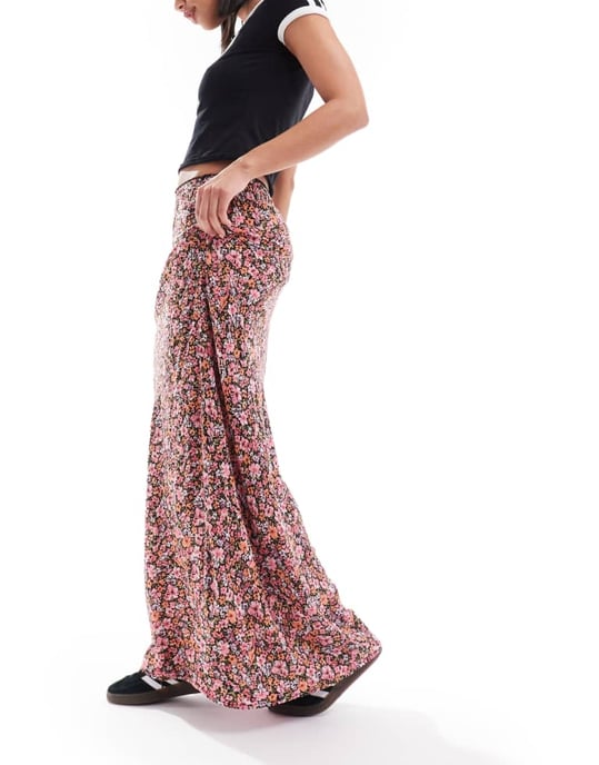 Miss Selfridge picotkantad sned maxi kjol i flerfärgad blommönster - Image 4