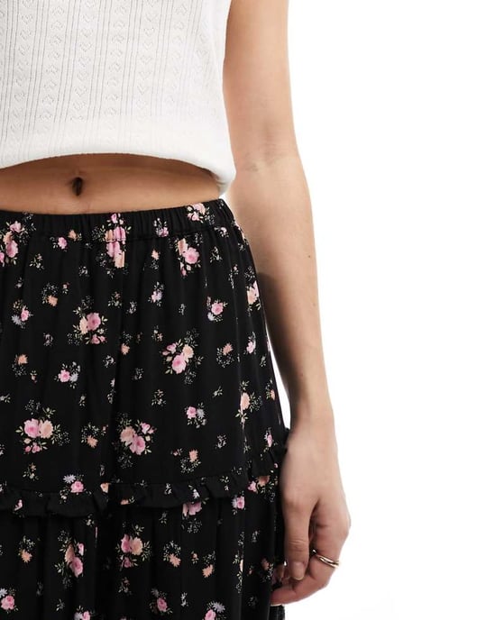 Miss Selfridge flerskikts maxi kjol i blommönster - Image 4