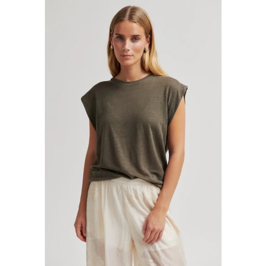 Second Female top peony top 6129 canteen - Image 2