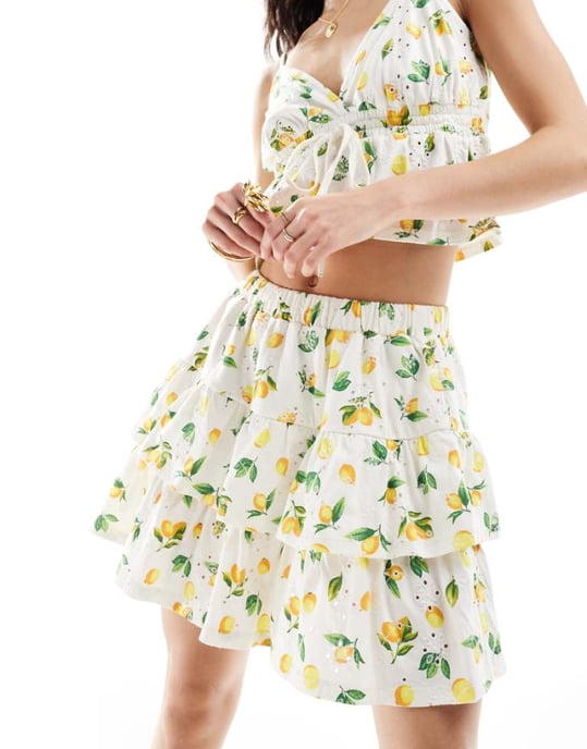 ASOS DESIGN lager på lager broderad kjol i citrondoftande tryck - Image 1