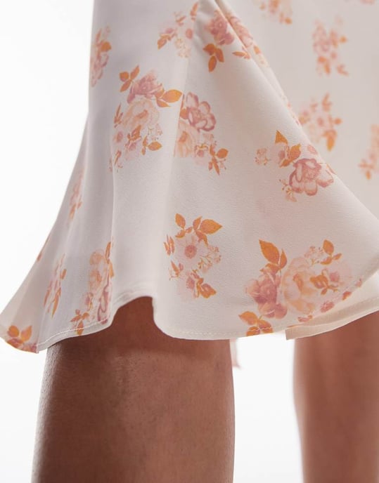 Topshop blommig över knäna dubbla volangkjol i amberblommigt - Image 2