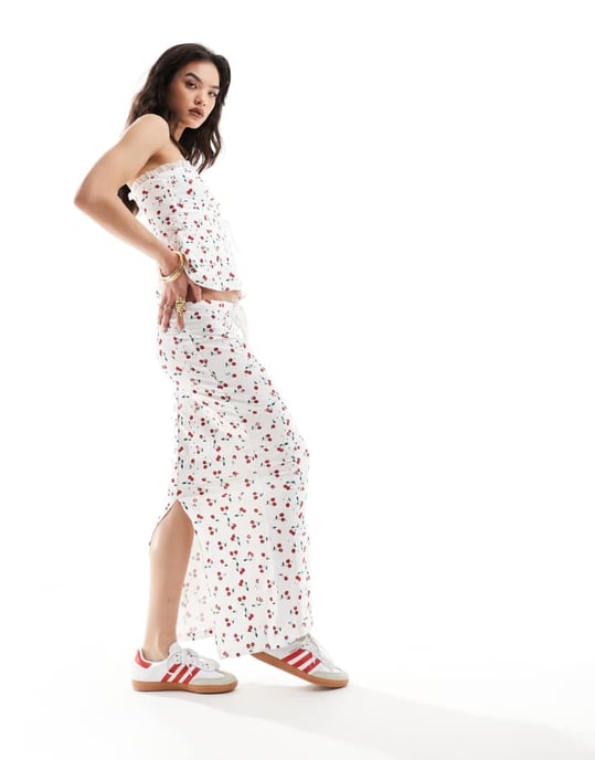 ASOS DESIGN broderad kolumnkjol med band i körsbärstryck - Image 2