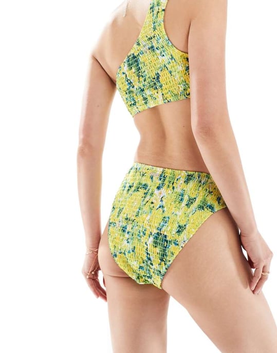 Återvunnen vintage hipsterbikiniöverkurs i gul suddig krinklad blommig tryck - Image 3