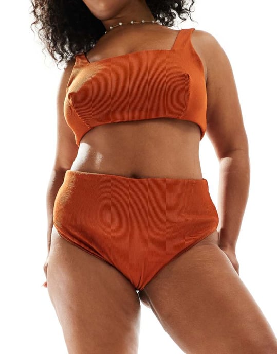 ASOS DESIGN Curve Emily ribbad högbenskjol med hög midja i rostfärg - Image 3