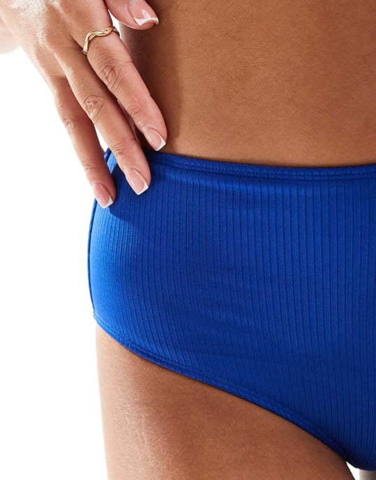 & Other Stories ribbad högmidjad bikiniunderdel i blått exklusiv för ASOS - Image 3