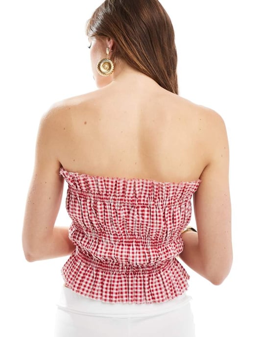 ASOS DESIGN rynkad bandeau med rå kant i röd rutig - Image 3