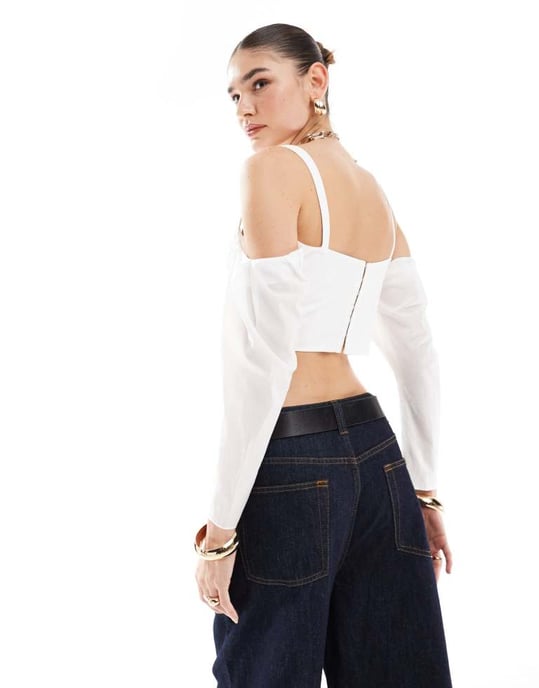ASOS DESIGN rynkad bustier med överdrivna ärmar i vitt - Image 4