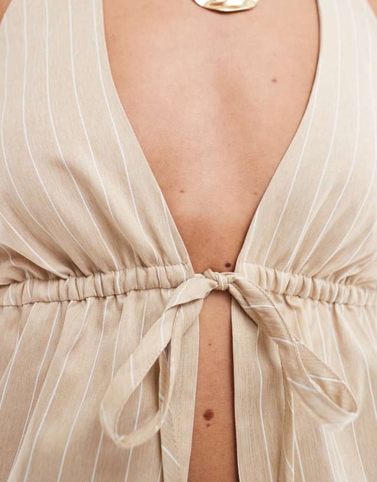 Miss Selfridge poplin halterneck cami topp i beige randig co-ord - Image 2