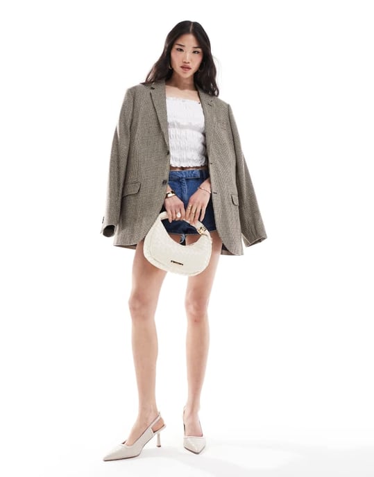 ASOS DESIGN rynkad lång bandeau i vit - Image 3