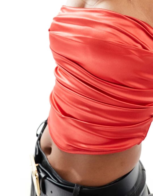 ASOS DESIGN stretchsatäng korsett topp i röd - Image 3