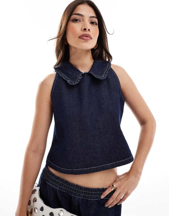 ASOS DESIGN denim topp med volangkrage i indigo - Image 1