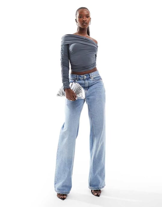 ASOS DESIGN slinky asymmetrisk hals rynkad ärmtröja i grått - Image 2