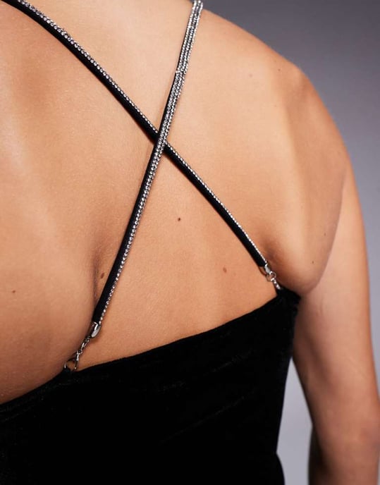 ASOS DESIGN samordnad sammetsbehå med diamantband i svart - Image 2