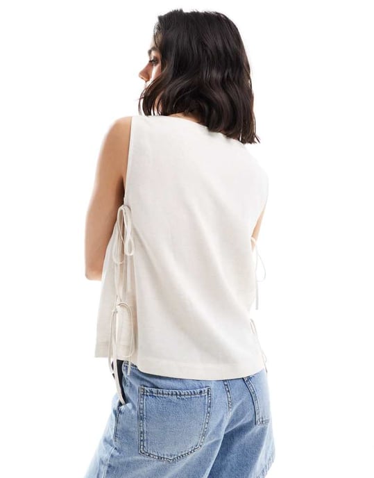 ASOS DESIGN linne ärmlös topp med knyt detaljer i naturfärg - Image 4