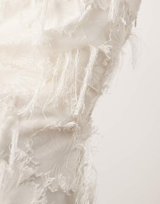 ASOS EDITION jacquard blommig bandeau långtop i krämfärg - Image 4