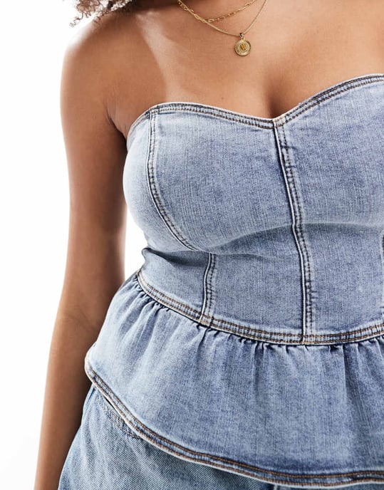 Miss Selfridge denim peplum bandeau topp i blek tvätt - Image 3