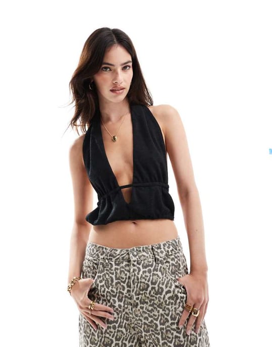 ASOS DESIGN linne-look halterneck öppen rygg crop top i svart - Image 3