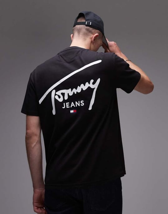 Tommy Jeans Signature logo crew neck t-shirt in black - Image 1