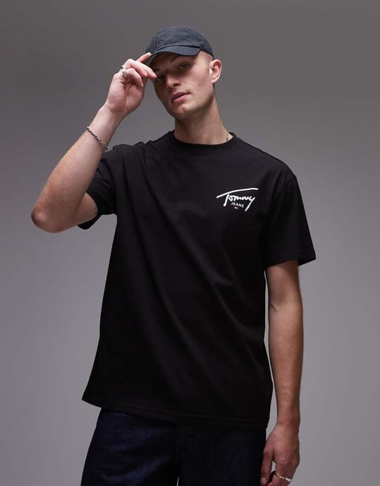 Tommy Jeans Signature logo crew neck t-shirt in black - Image 4