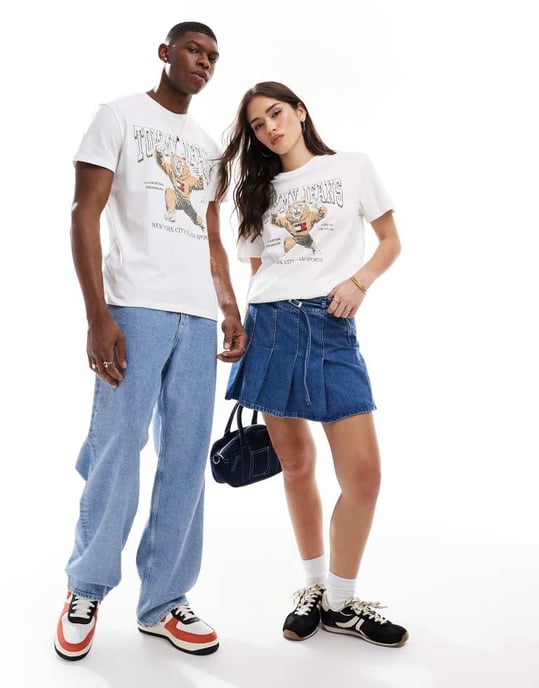 Tommy Jeans unisex varsity tiger t-shirt in off white - Image 2