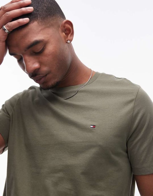 Tommy Hilfiger essential t-shirt in khaki - Image 3