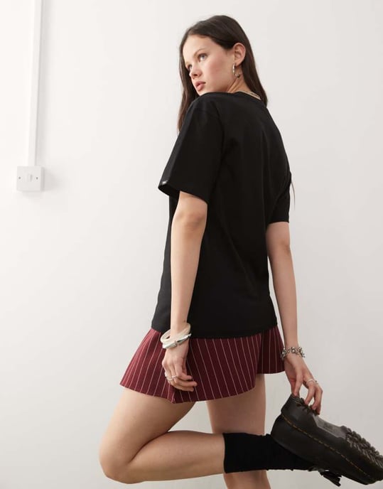 Vans essential oversized central embroidered logo t-shirt in black - Image 3