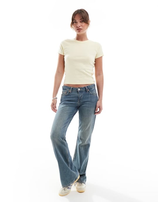 Hollister crew neck t-shirt in lemon - Image 2