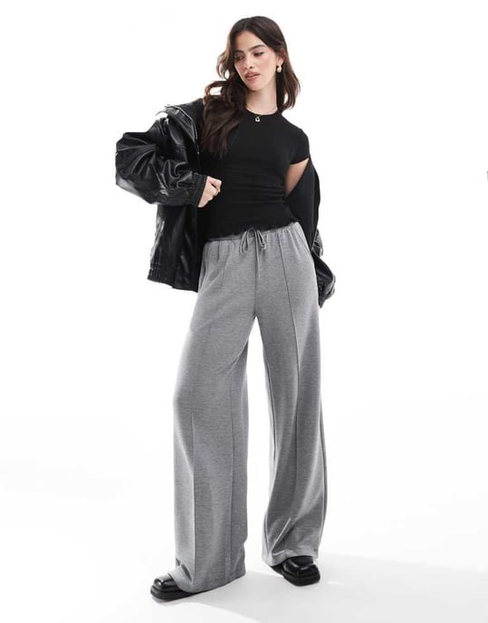 Cotton On pia shirred short sleeve top in black - Image 3