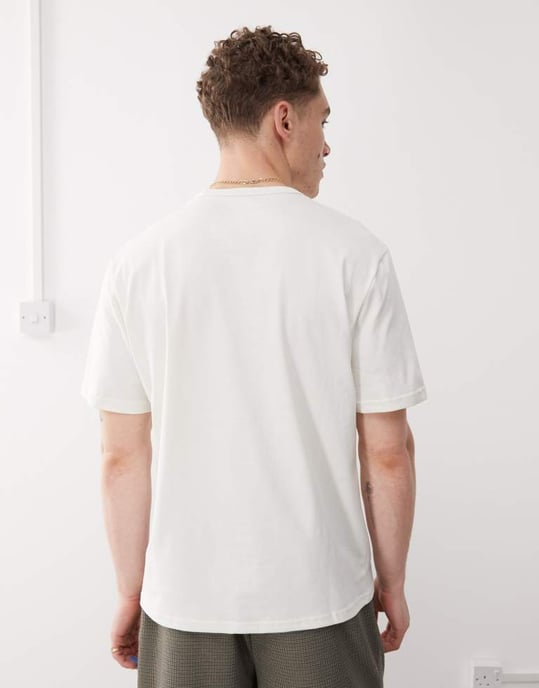 Timberland chest graphic logo t-shirt in white - Image 2