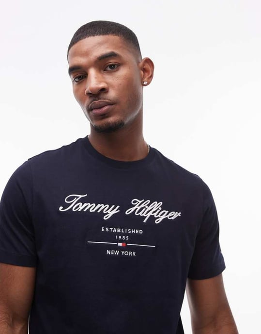Tommy Hilfiger script logo t-shirt in navy - Image 2