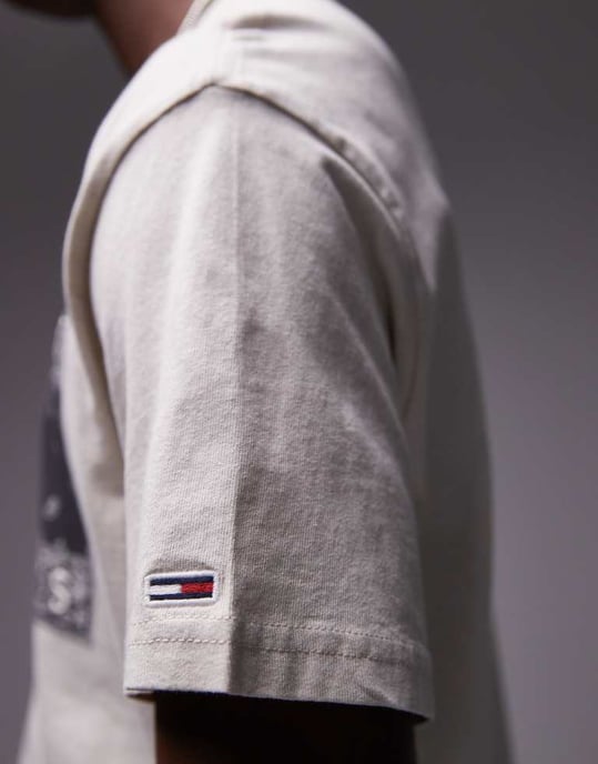 Tommy Jeans large paisley flag t-shirt in off white and black - Image 4
