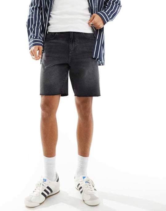 ADPT vida passform avskurna denimshorts i tvättad svart - Image 4