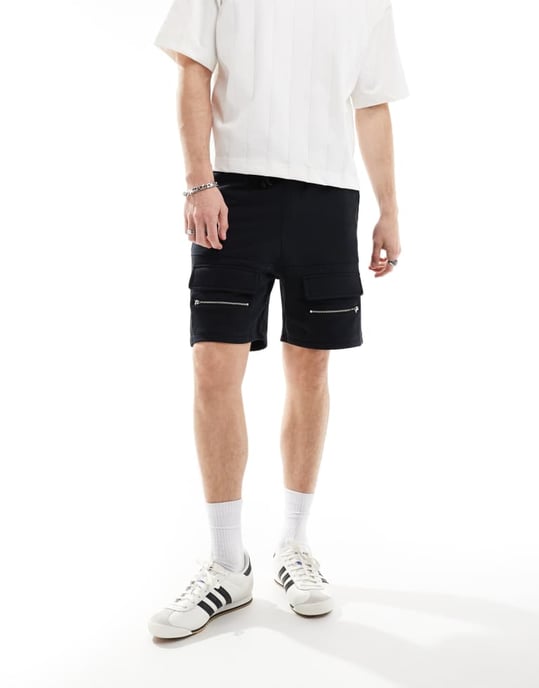 ASOS DESIGN slim fit arbetsshorts med framfickdetalj i svart - Image 2