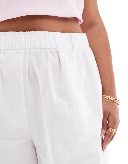 ASOS DESIGN Curve långlinje boxershorts i vitt - Image 4
