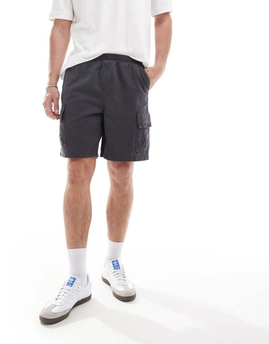 ASOS DESIGN cargoshorts i svart - Image 3