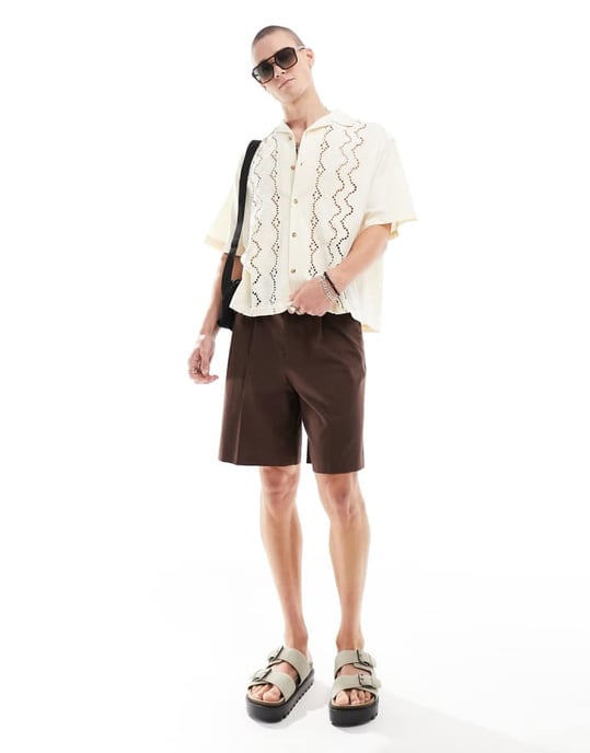 ASOS DESIGN smarta bermudashorts i linneblandning i brunt - Image 2