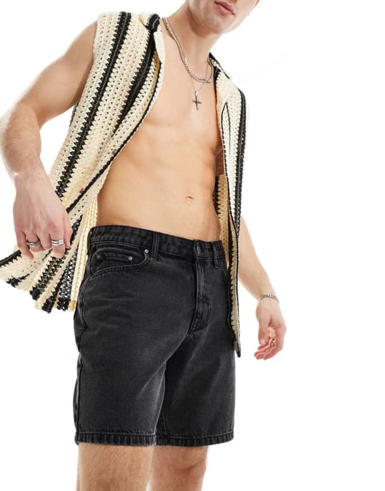 ASOS DESIGN slim regular längd denimshorts i tvättad svart - Image 4