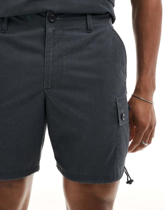 ASOS DESIGN Koord slim ripstop cargo shorts i tvättad svart - Image 4