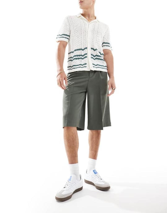 ASOS DESIGN smart vida shorts i grön - Image 1