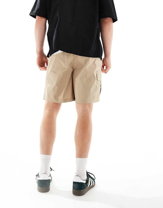 Selected Homme lösa teknik cargo shorts i beige - Image 3
