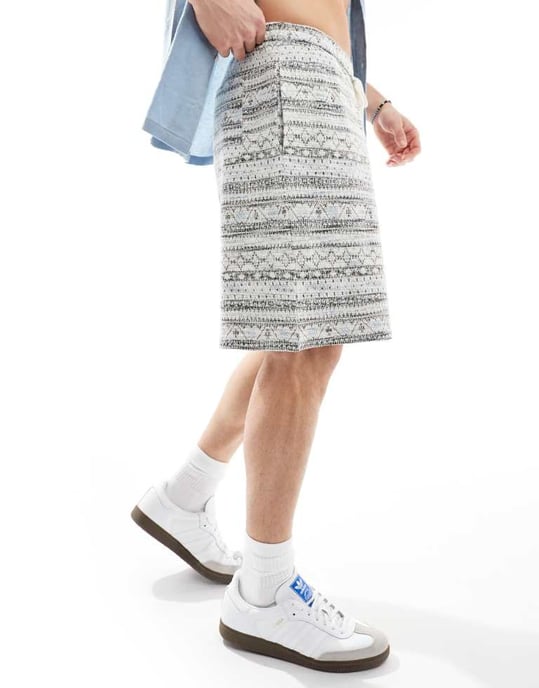 ASOS DESIGN oversized texturerade shorts i multifärg - Image 4