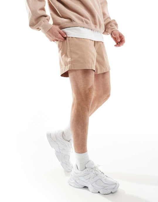 ASOS DESIGN chinoshorts i beige - Image 4