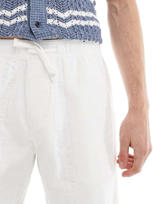 Hollister shorts med snörning i vitt mönster - Image 3