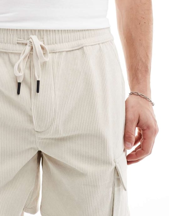 ONLY & SONS snörningsficka shorts i krämfärg - Image 3